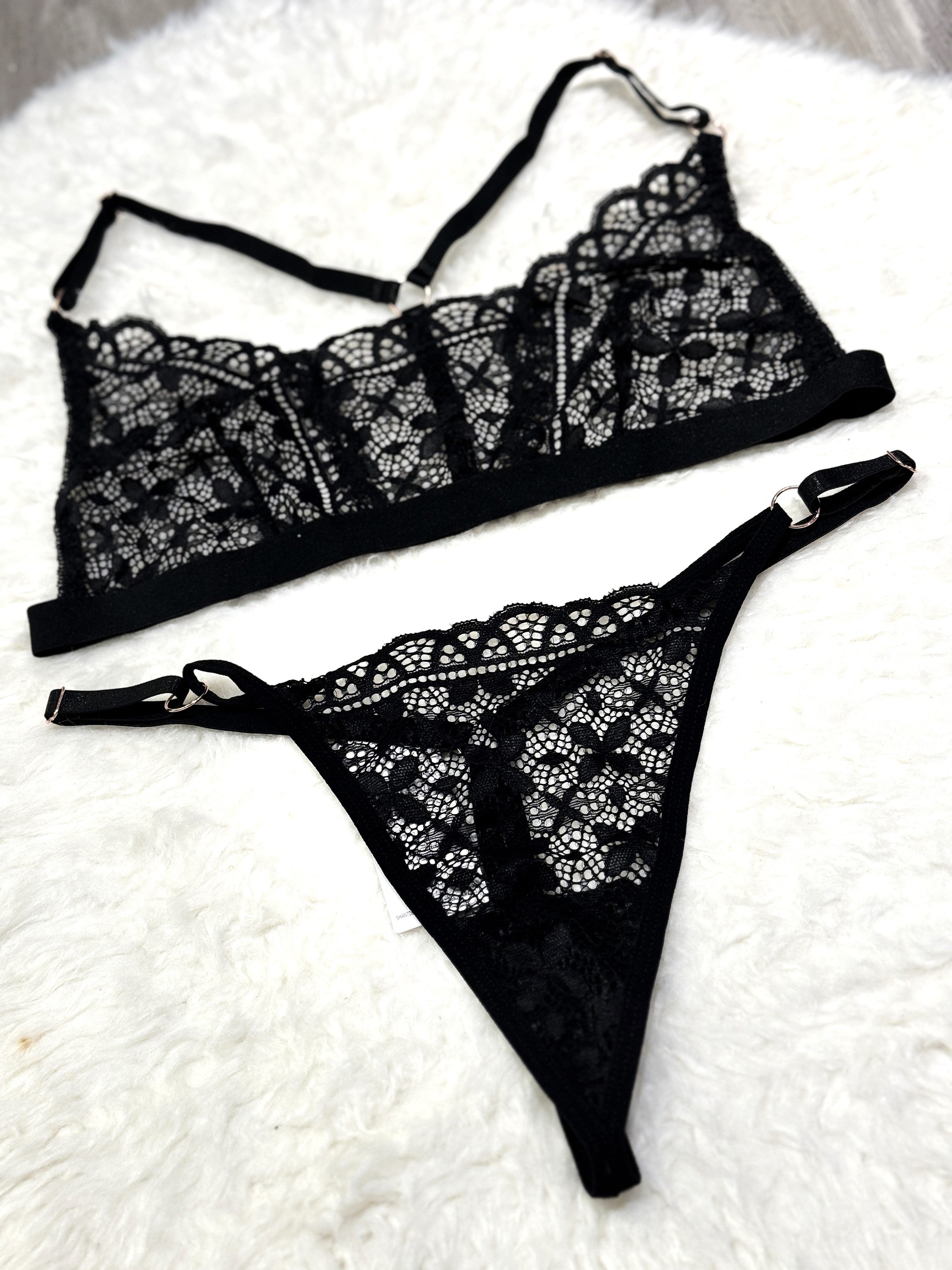 Victoria Temple Flowers Embroidery Bikini