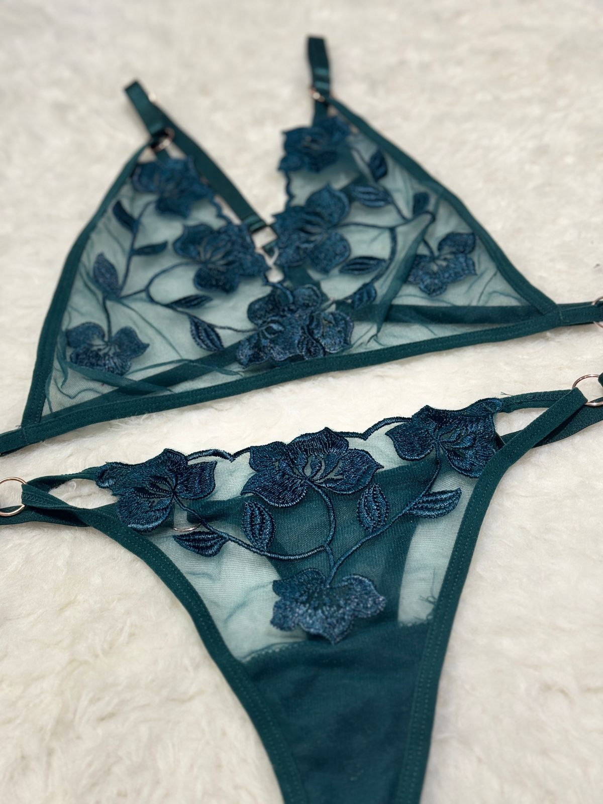 Victoria Spot Flowers Embroidery Bikini